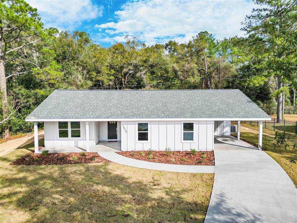 Single Family Homes for Sale at 1530 SE 35th AVENUE Gainesville, Florida 32641 United States