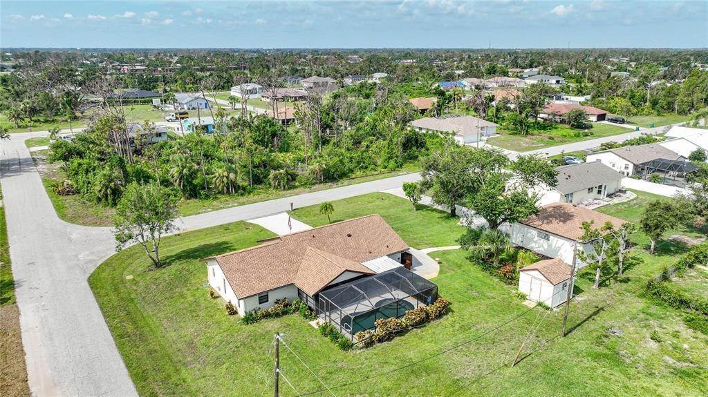 11. Single Family Homes for Sale at 10190 Seabrook AVENUE Englewood, Florida 34224 United States