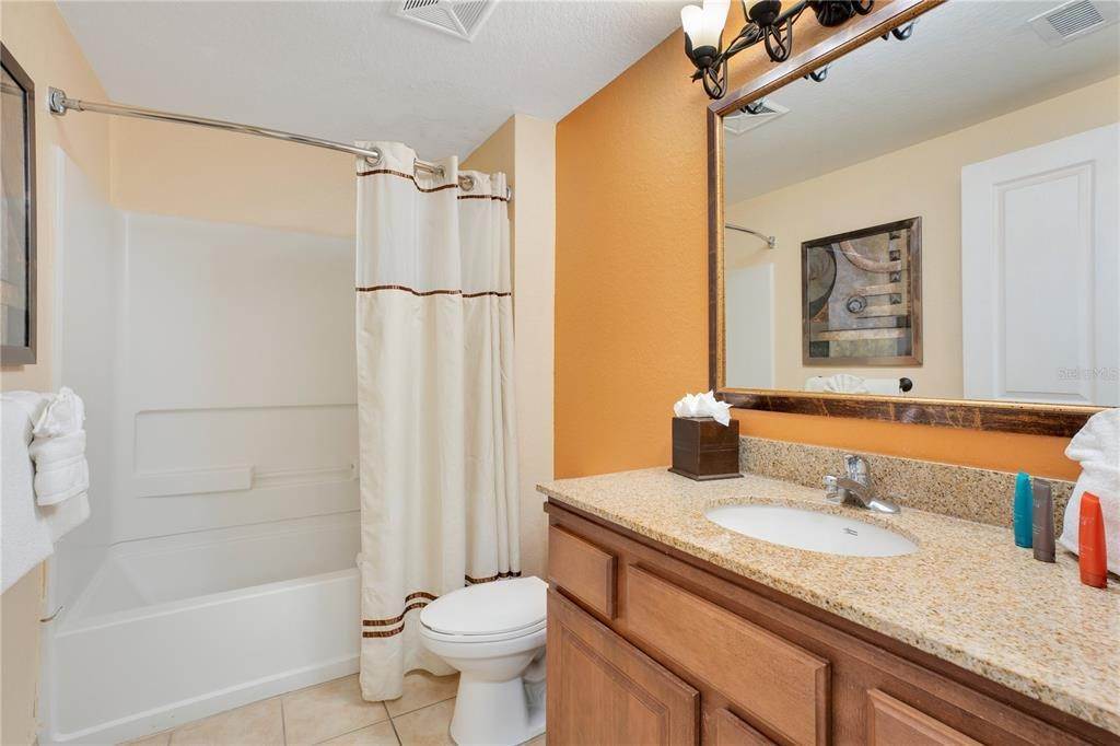 18. Single Family Homes for Sale at 12544 Floridays Resort Dr 306B Orlando, Florida 32821 United States