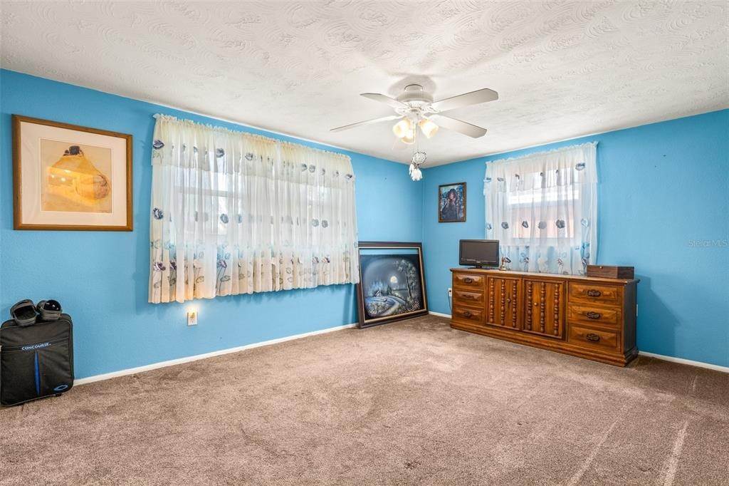 17. Single Family Homes for Sale at 2132 Lyra DRIVE Holiday, Florida 34690 United States