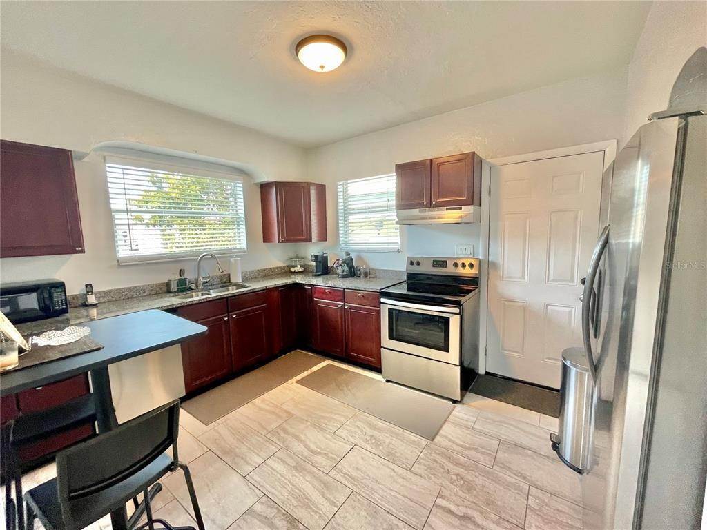 19. Single Family Homes for Sale at 2339 W La Salle STREET Tampa, Florida 33607 United States