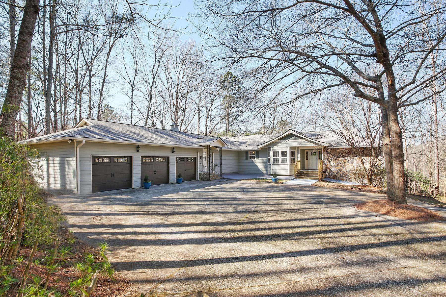 Single Family Homes for Sale at Incredible Opportunity for a Ranch on a Daylight Basement 509 Wagers Mill Road Newnan, Georgia 30263 United States