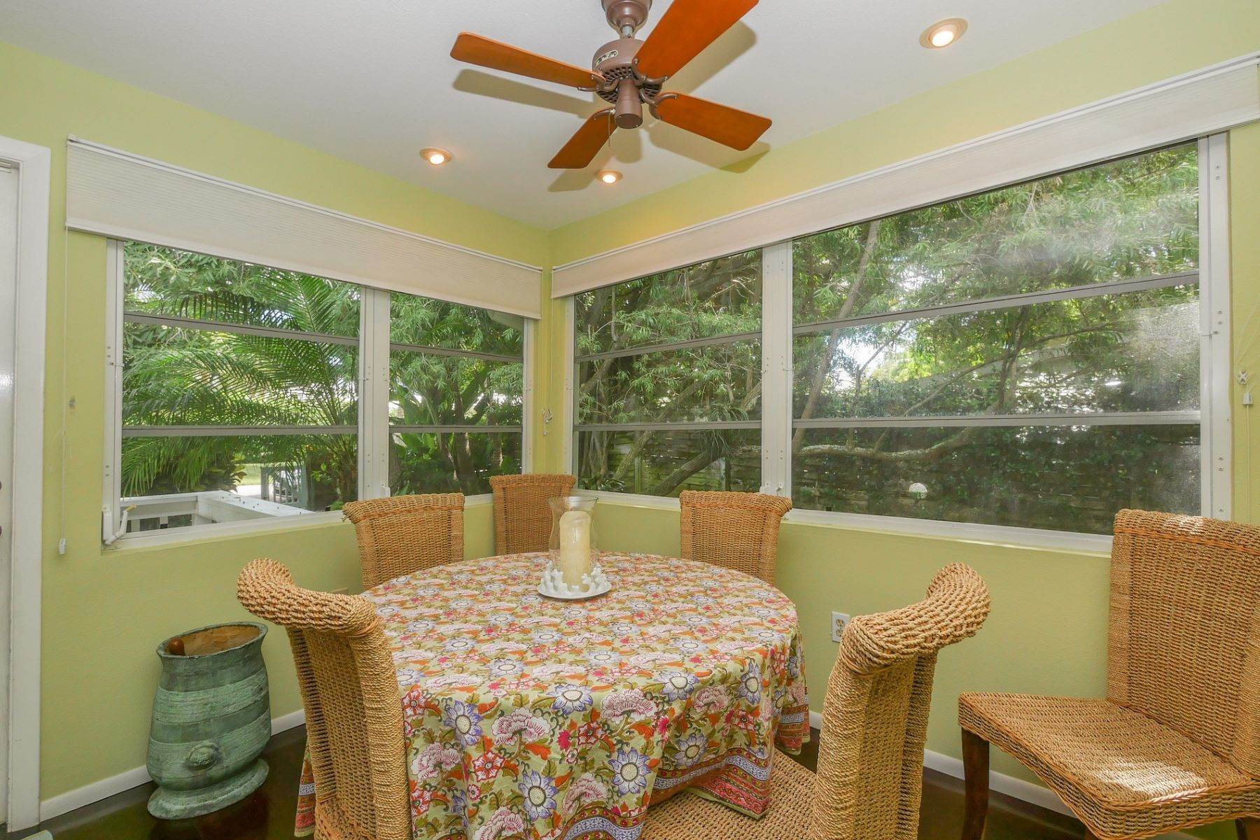 4. Single Family Homes at 371 Lee Avenue Boca Grande, Florida 33921 United States