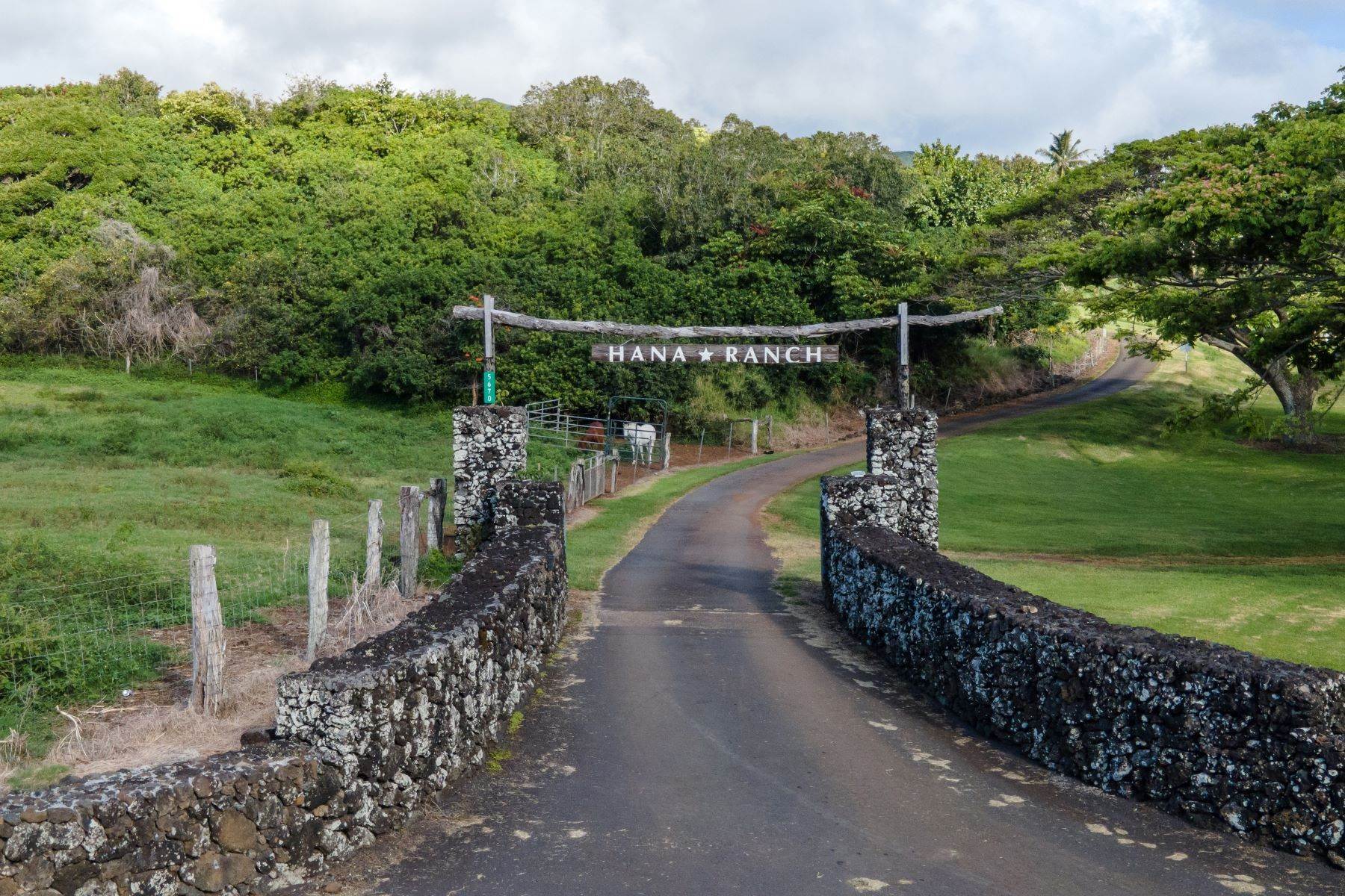 32. Land for Sale at UNMATCHED EXTRAORDINARY OPPORTUNITY Hana Ranch, Maui Hana, Hawaii 96713 United States