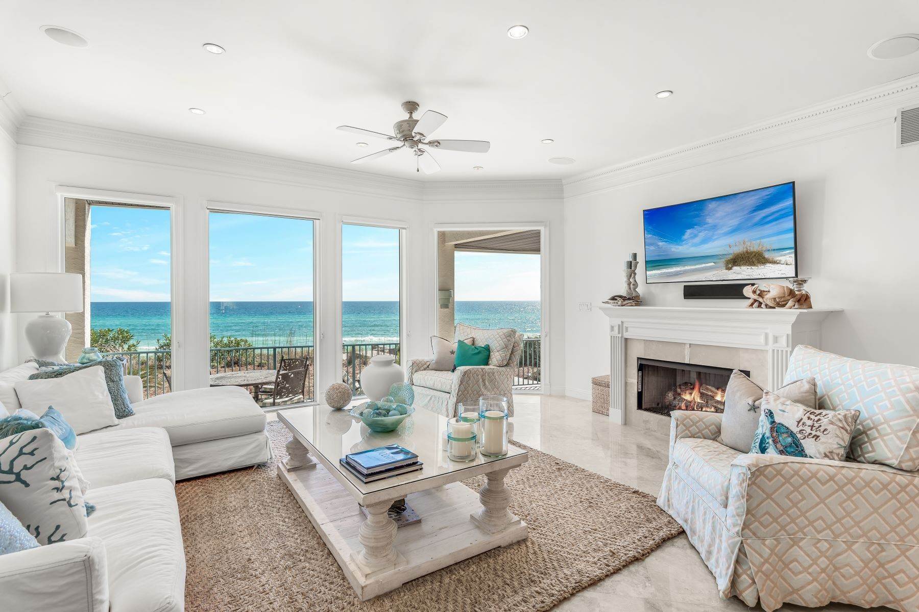 Single Family Homes 为 销售 在 Beachfront Estate With Forever Gulf Views & Private Boardwalk 12 White Cliffs Crest 圣罗莎, 佛罗里达州 32459 美国