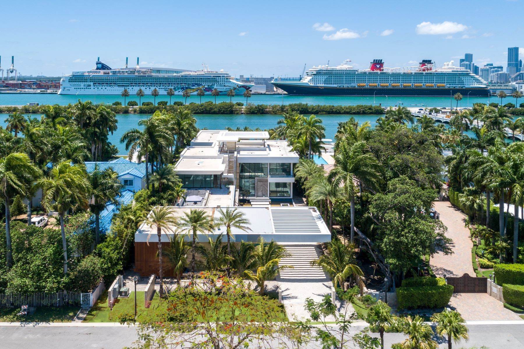 Single Family Homes for Sale at 130 Palm Ave, Miami Beach, FL 130 Palm Ave Miami Beach, Florida 33139 United States