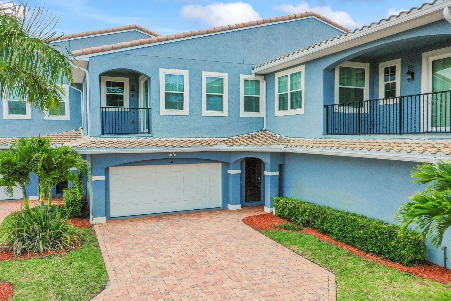 Multi-Family Homes 为 销售 在 138 Mediterranean Way, Satellite Beach, FL 138 Mediterranean Way Satellite Beach, 佛罗里达州 32937 美国