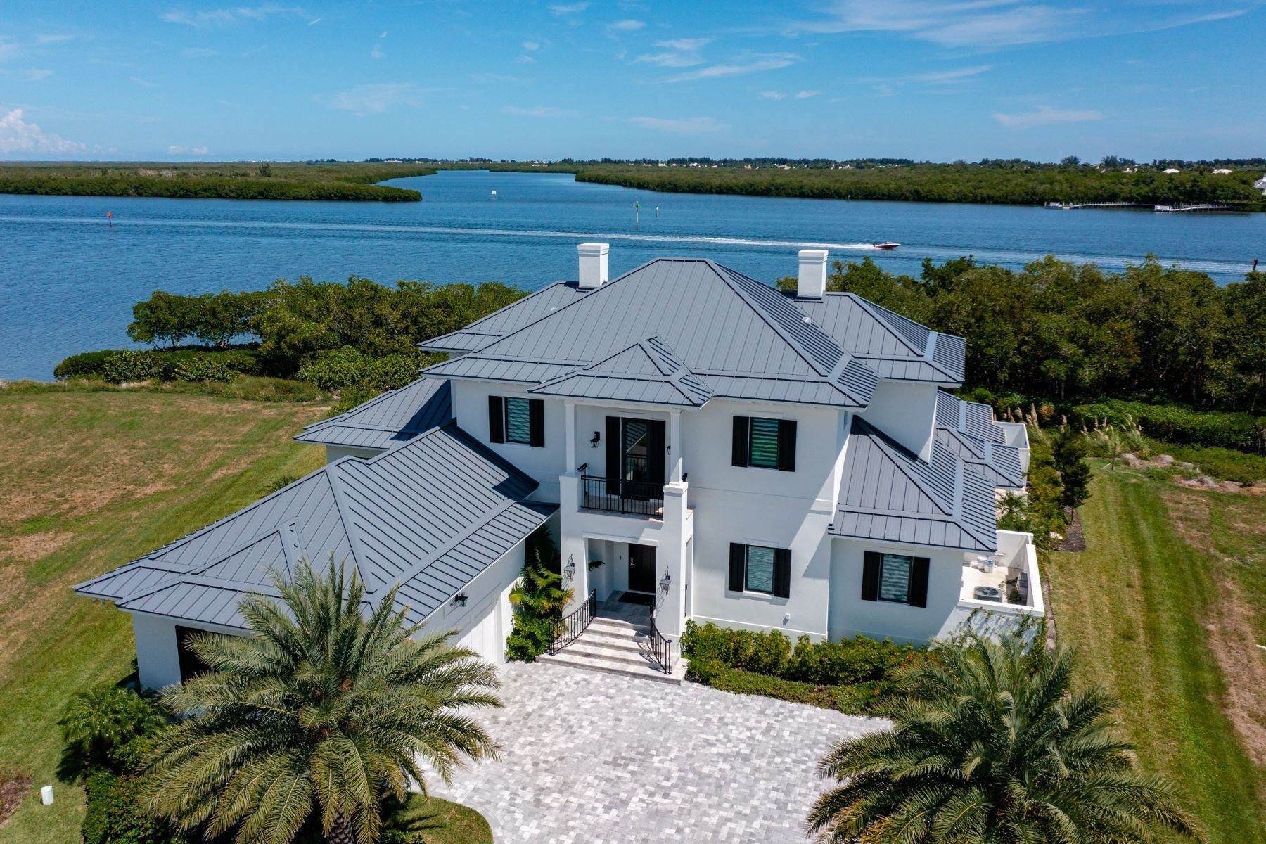 Single Family Homes for Sale at 9280 E Marsh Island Drive, Vero Beach, FL 9280 E Marsh Island Drive Vero Beach, Florida 32963 United States