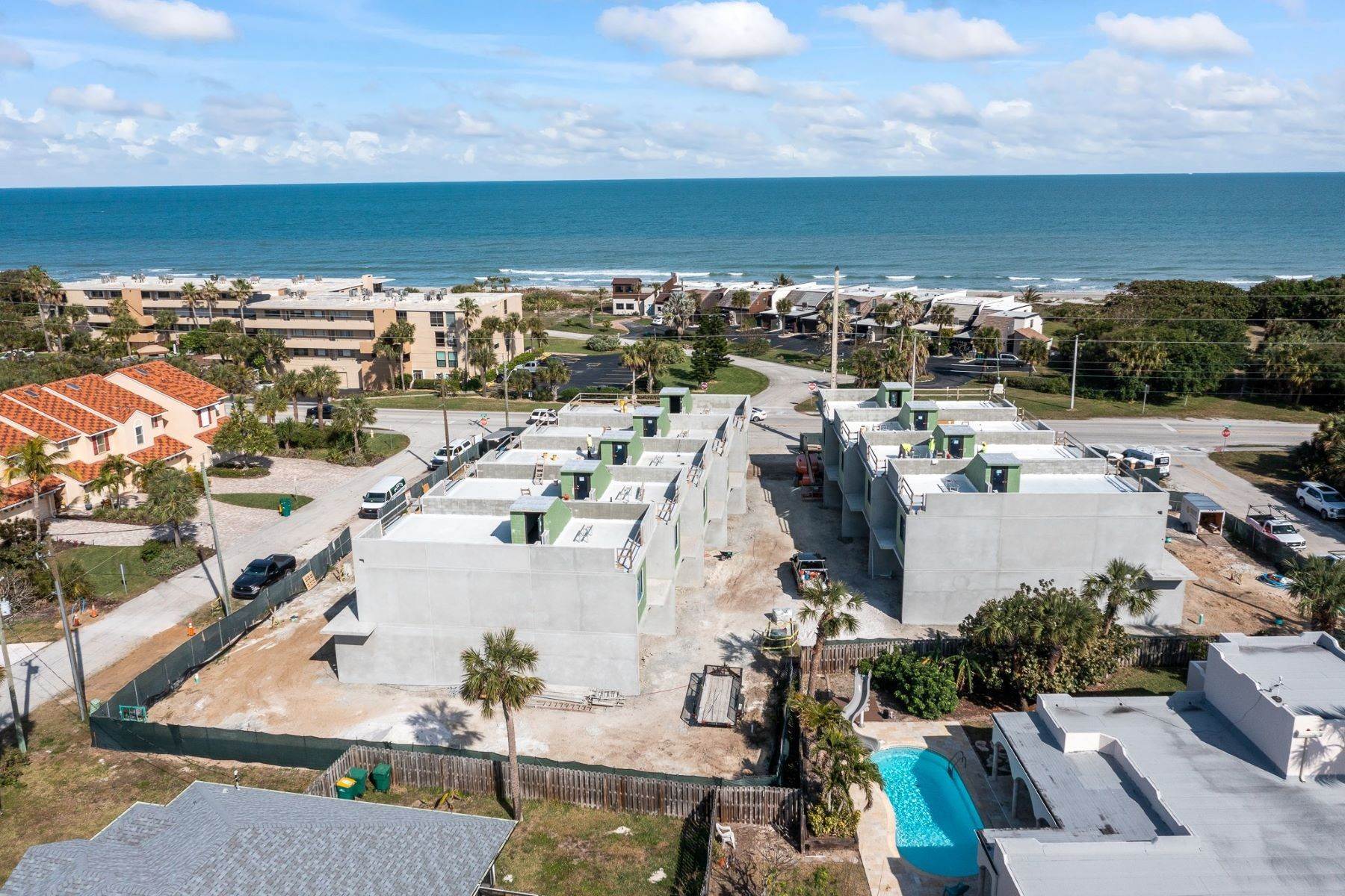 Condominiums 为 销售 在 106 Ocean Terrace, Indialantic, FL 106 Ocean Terrace Indialantic, 佛罗里达州 32903 美国